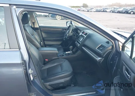 2015 Subaru Legacy 2.5I Limited z USA, uszkodzony, nr VIN 4S3BNAL60F3019588